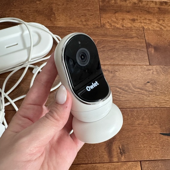 Owlet Smart Baby Monitor Camera with Stand & Cords – Good Working Condition - Picture 2 of 4